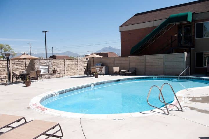 Pool 83 of 103