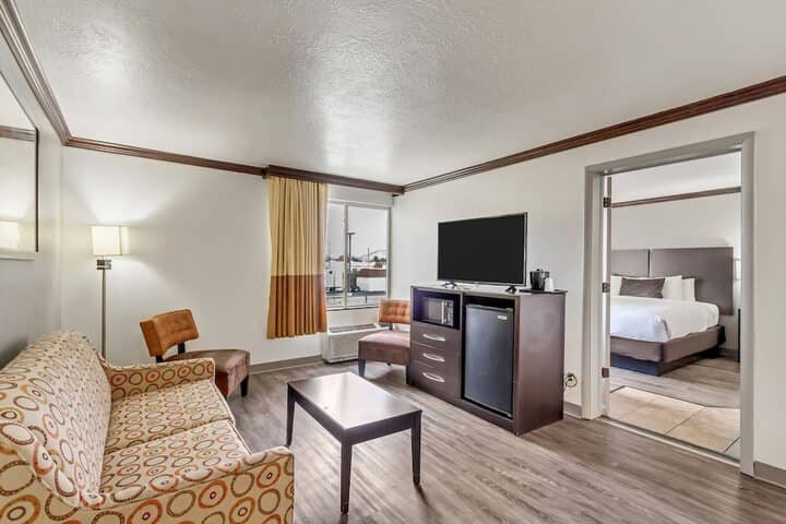 Room 29 of 103