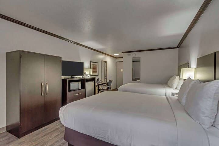 Room 60 of 103